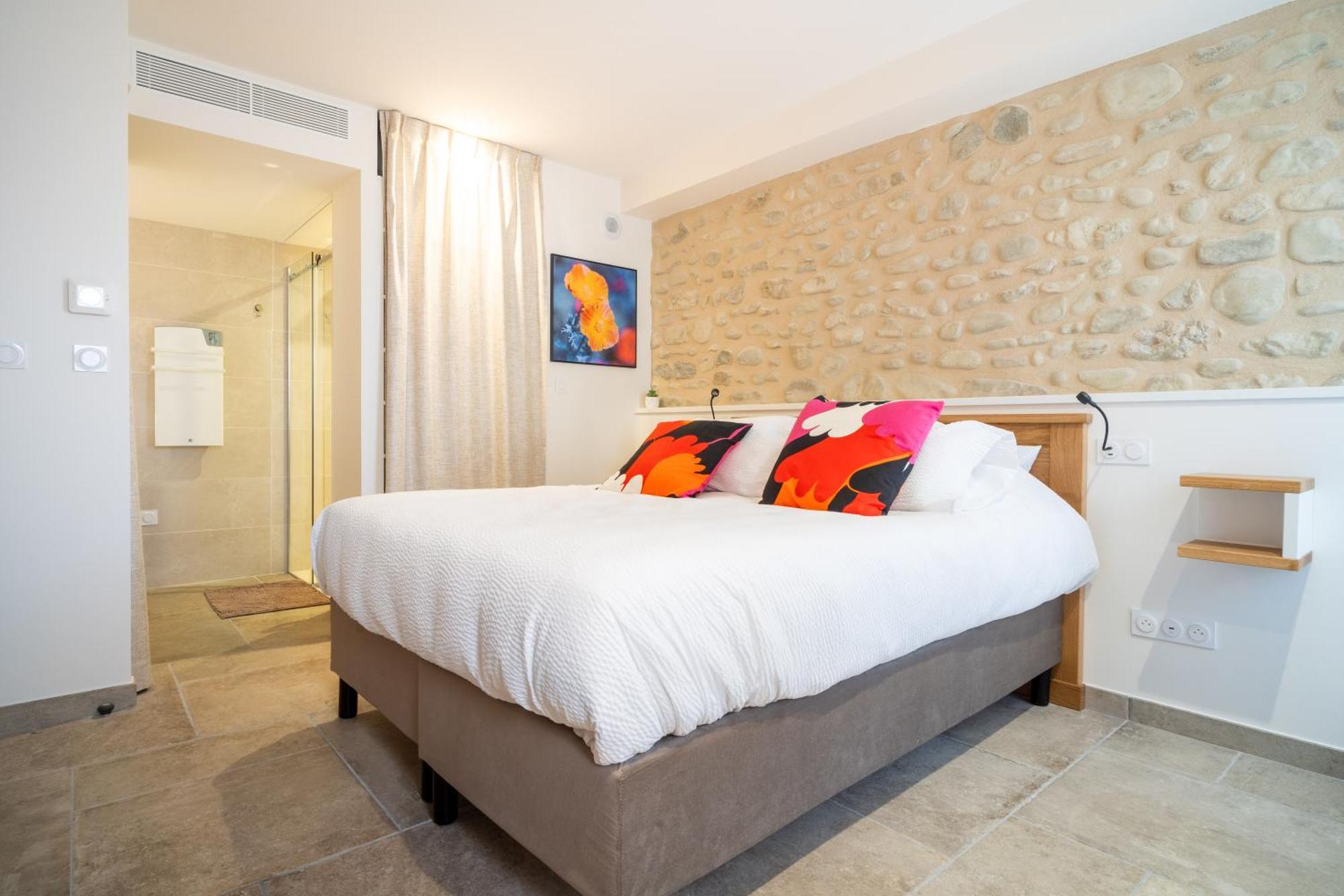 Apartment La Barule Charols