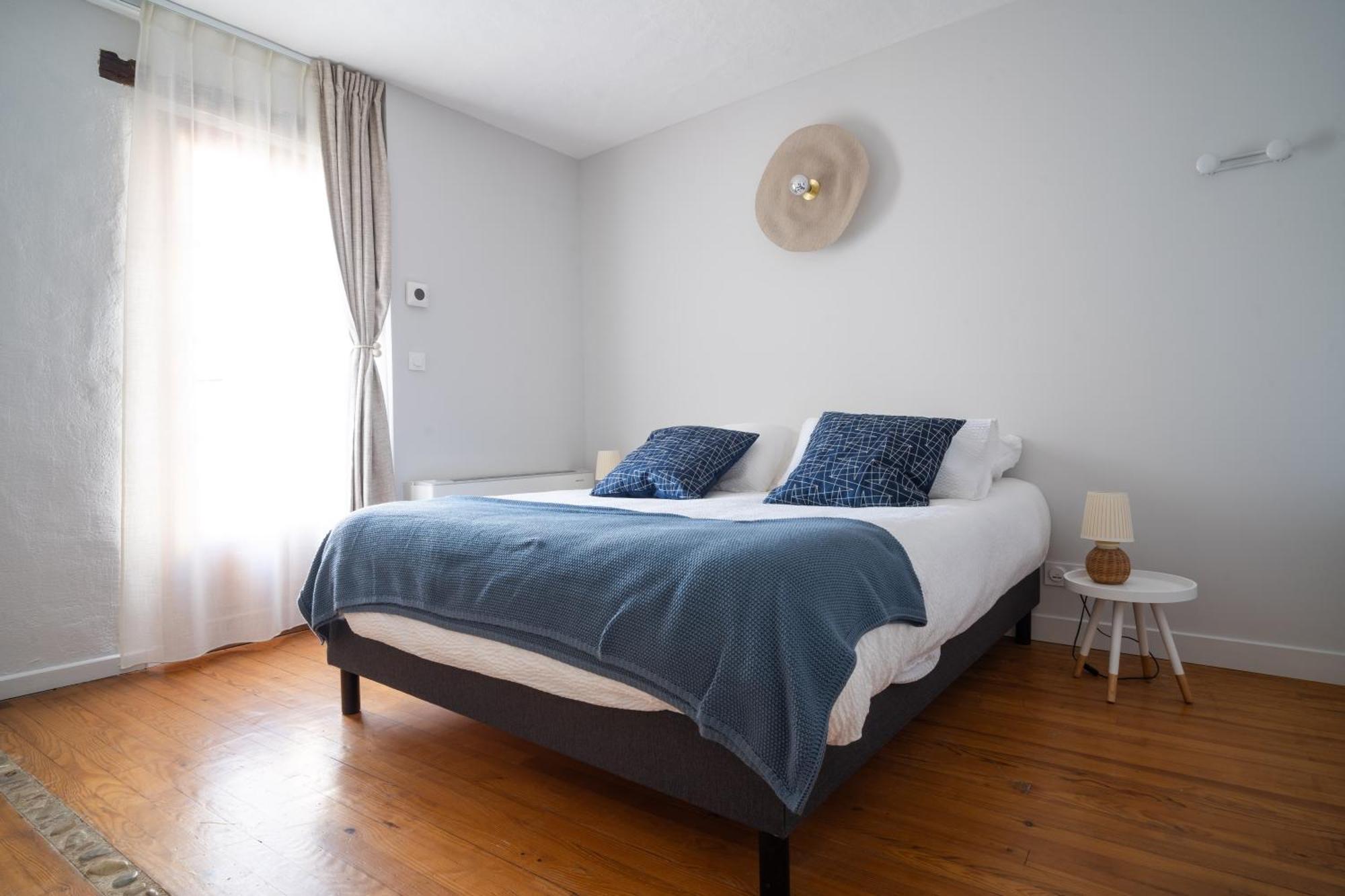 La Barule Apartment Charols